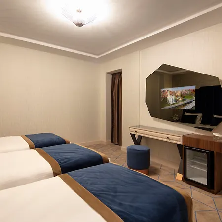 Danis & - Old Hotel Estambul