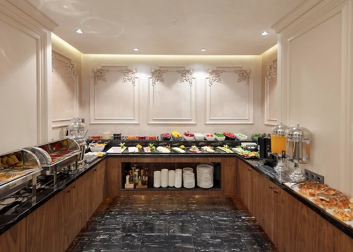 Hotel Danis & - Old 4*