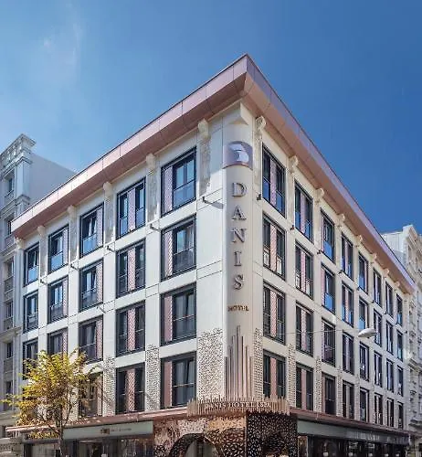 Danis & - Old Hotel 4*