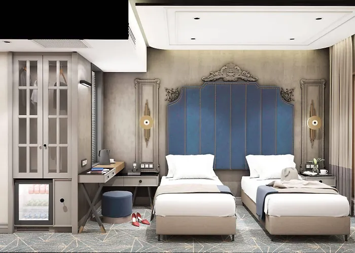 Hotel Danis & - Old 4*