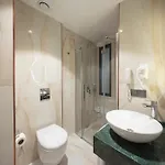 Danis & - Old Hotel 4*
