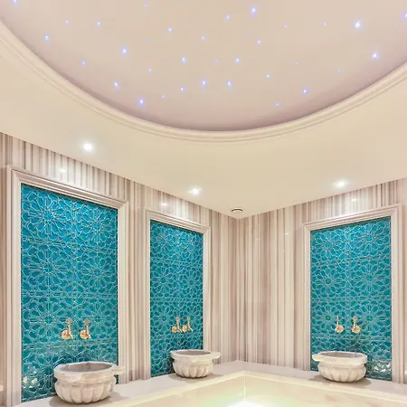 Danis & - Old Hotel 4*